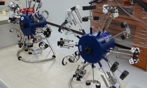 ウォッチ・ホスピタルが実践する「メーカー基準」の自動巻時計の巻上げ検査:高級時計の心臓を蘇らせる精密なプロセス