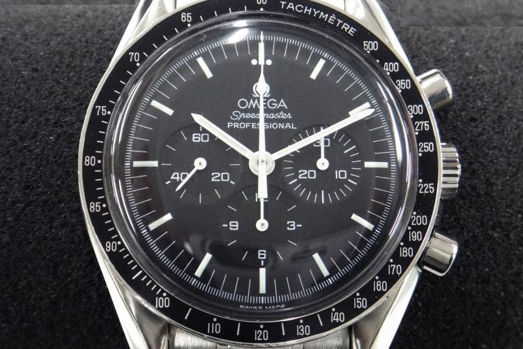 オメガ スピードマスター プロフェッショナル 手巻モデル :オーバーホールのための3つの重要ポイント